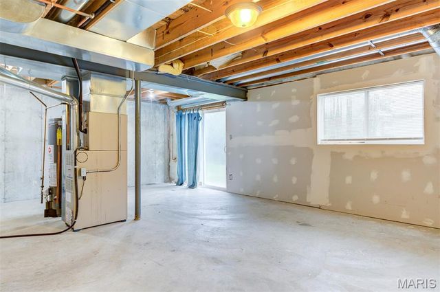 4940 Hurstborough Court, Hazelwood, MO 63042