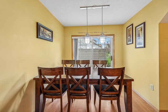 2357 Oakridge Circle, Hudson, WI 54016