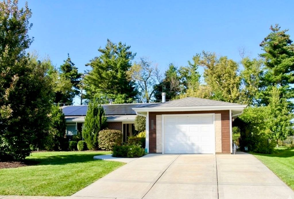 1470 Edgefield Lane, Hoffman Estates, IL 60169 — exterior