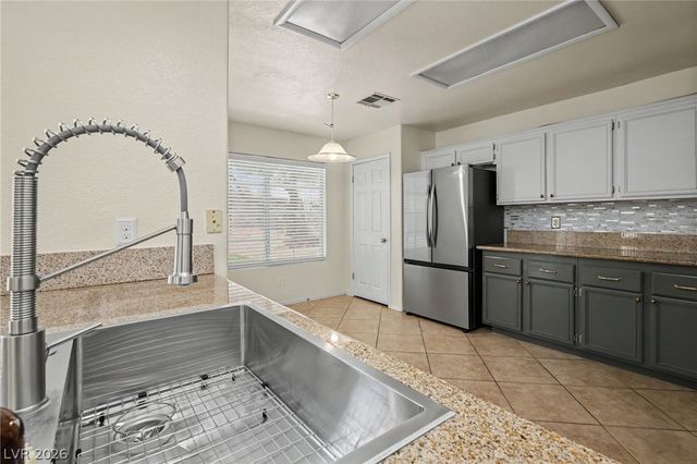 8216 Hollister Avenue, Las Vegas, NV 89131