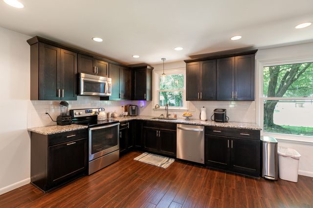 4828 Briarwood Dr, Nashville, TN 37211
