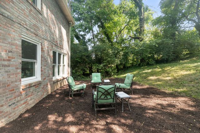 4828 Briarwood Dr, Nashville, TN 37211