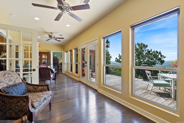 67 High Point Drive, Mayflower, AR 72106