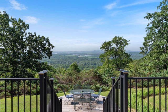 67 High Point Drive, Mayflower, AR 72106