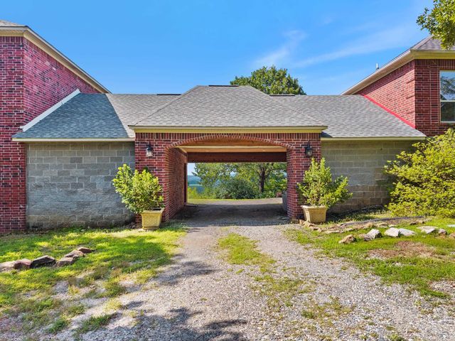 67 High Point Drive, Mayflower, AR 72106