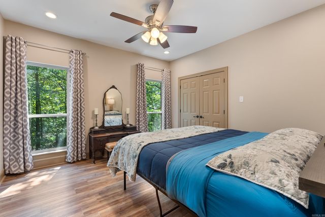 67 High Point Drive, Mayflower, AR 72106