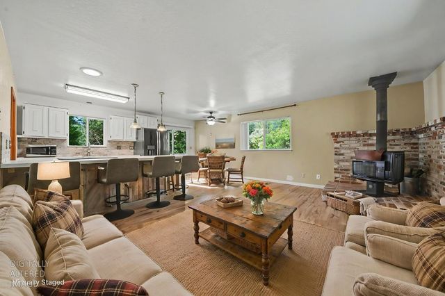 24317 Carson Dr, Pioneer, CA 95666
