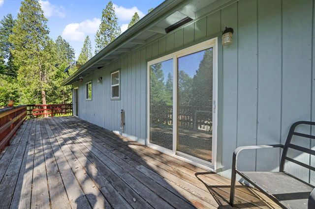 24317 Carson Dr, Pioneer, CA 95666