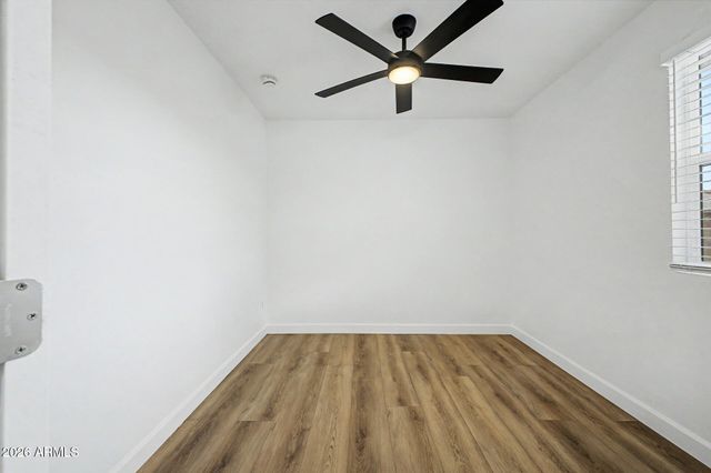 1004 W MANHATTON Drive, Tempe, AZ 85282