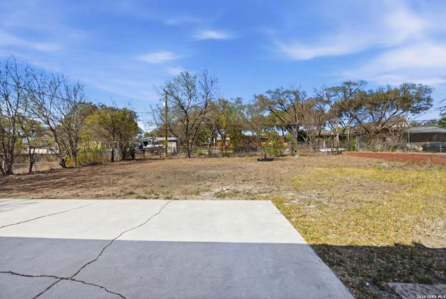 219 Sunnycrest, San Antonio, TX 78228