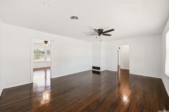 219 Sunnycrest, San Antonio, TX 78228