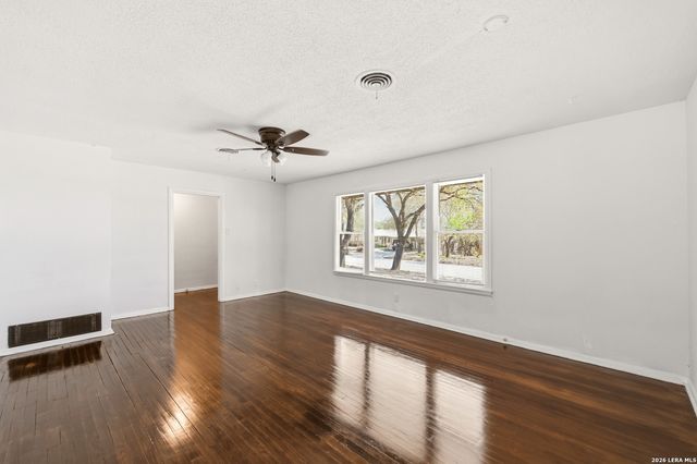 219 Sunnycrest, San Antonio, TX 78228