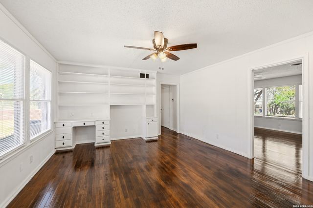 219 Sunnycrest, San Antonio, TX 78228