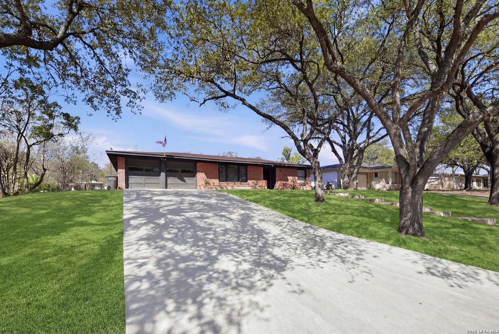 219 Sunnycrest, San Antonio, TX 78228