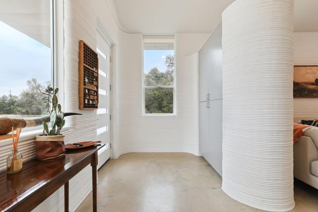 112 Red Maple LN, Georgetown, TX 78628