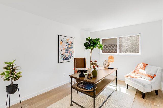 17 Channel Dr, Corte Madera, CA 94925