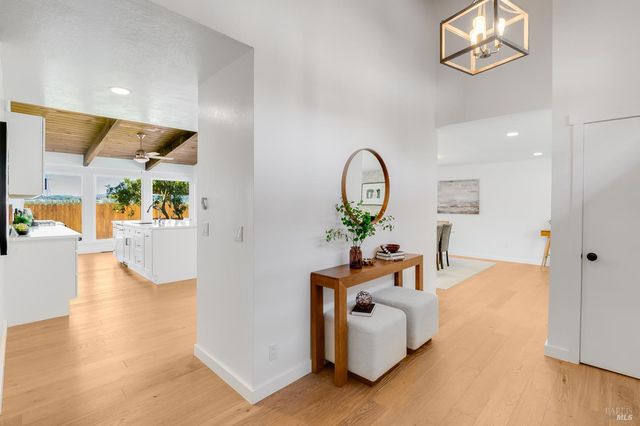 17 Channel Dr, Corte Madera, CA 94925