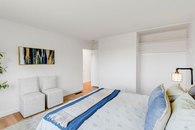 17 Channel Dr, Corte Madera, CA 94925