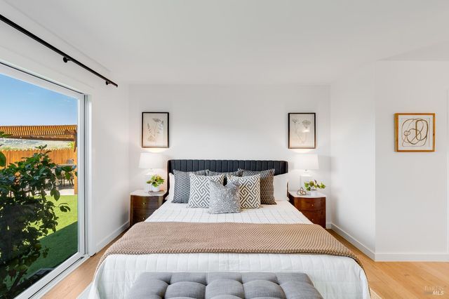 17 Channel Dr, Corte Madera, CA 94925