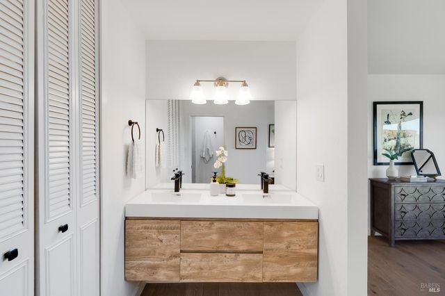 17 Channel Dr, Corte Madera, CA 94925