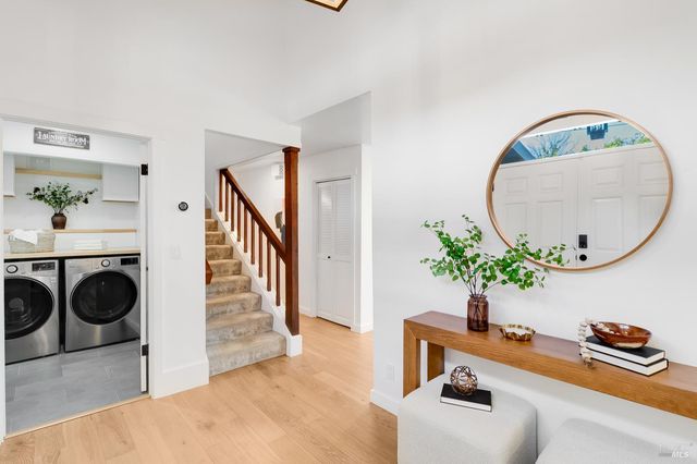 17 Channel Dr, Corte Madera, CA 94925