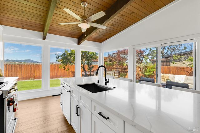 17 Channel Dr, Corte Madera, CA 94925