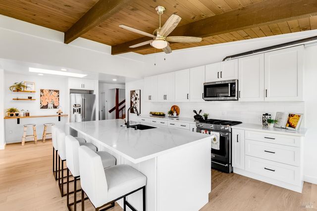 17 Channel Dr, Corte Madera, CA 94925