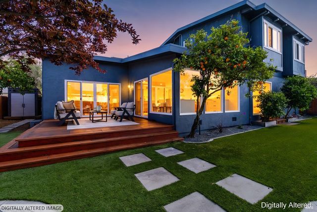 17 Channel Dr, Corte Madera, CA 94925