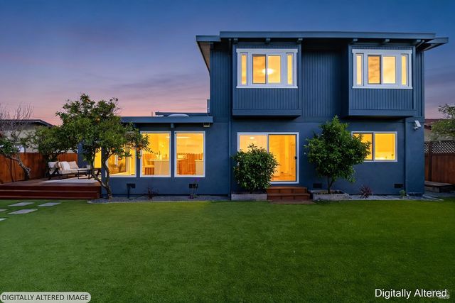 17 Channel Dr, Corte Madera, CA 94925