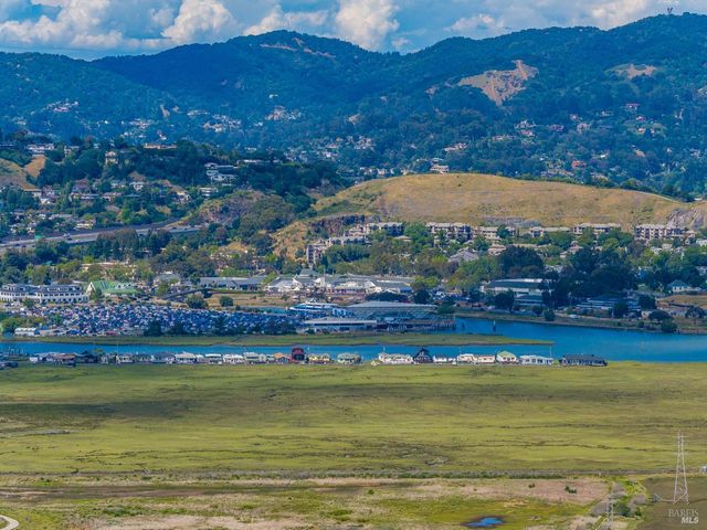 17 Channel Dr, Corte Madera, CA 94925