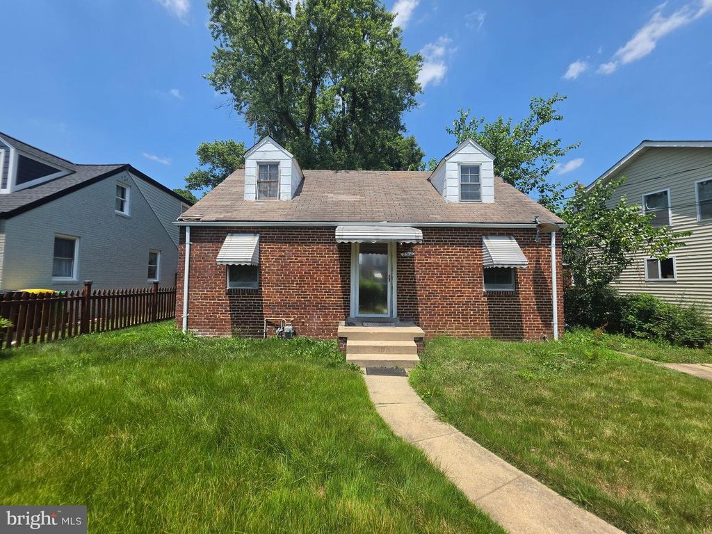 2312 AMHERST RD, Hyattsville, MD 20783