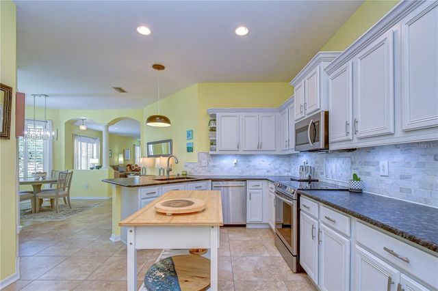 3332 CHAPEL CREEK CIRCLE, Wesley Chapel, FL 33544