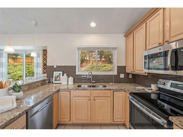 9970 Hoyt Ln, Broomfield, CO 80021