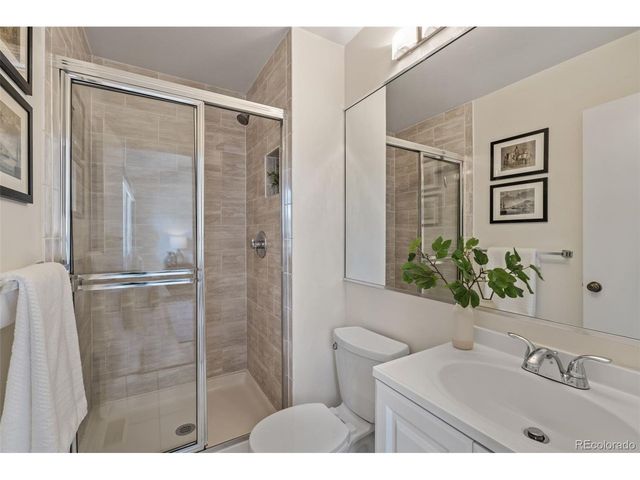 9970 Hoyt Ln, Broomfield, CO 80021