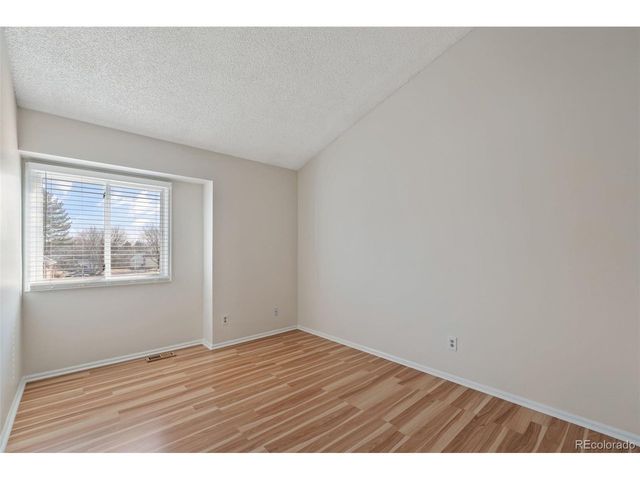 9970 Hoyt Ln, Broomfield, CO 80021