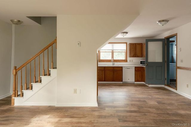 2327 Salt Point Turnpike, Clinton Corners, NY 12514