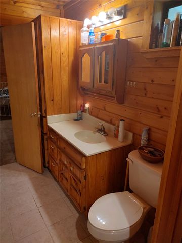1061 County Road 1807, Yantis, TX 75497