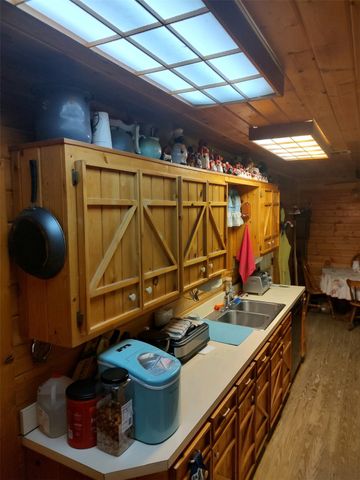 1061 County Road 1807, Yantis, TX 75497