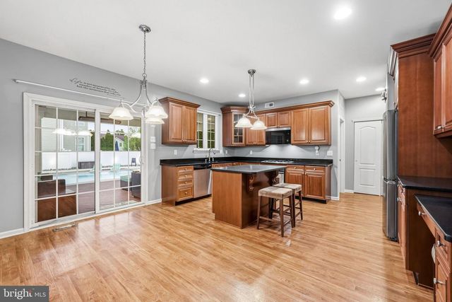 127 FOXWOOD TER, Mount Royal, NJ 08061