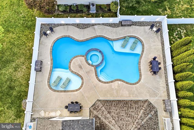 127 FOXWOOD TER, Mount Royal, NJ 08061