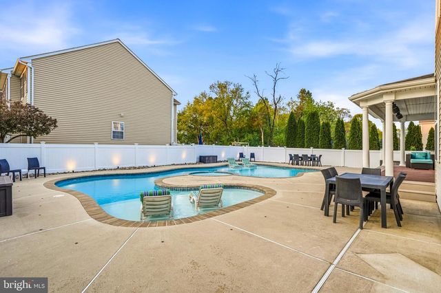 127 FOXWOOD TER, Mount Royal, NJ 08061