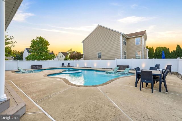 127 FOXWOOD TER, Mount Royal, NJ 08061