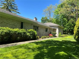 142 Oakland Avenue, Harrison, NY 10528