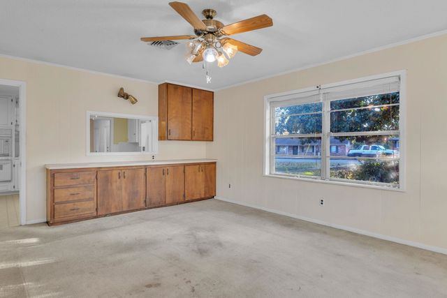 405 Hilllmont Ave, Longview, TX 75601