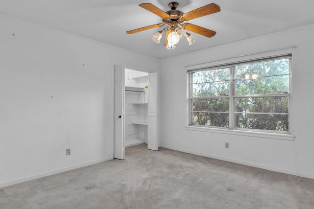 405 Hilllmont Ave, Longview, TX 75601