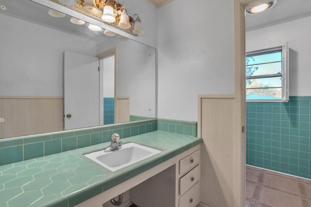 405 Hilllmont Ave, Longview, TX 75601