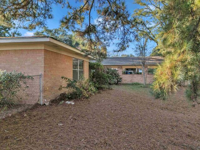 405 Hilllmont Ave, Longview, TX 75601