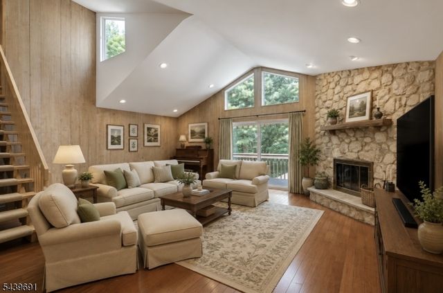 27 Hamilton Dr West, North Caldwell Boro, NJ 07006