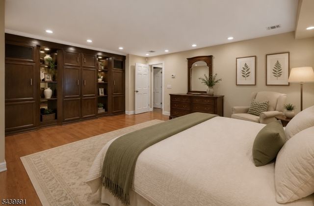 27 Hamilton Dr West, North Caldwell Boro, NJ 07006