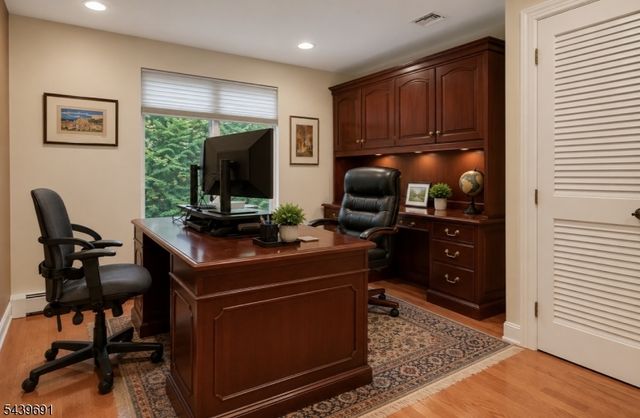 27 Hamilton Dr West, North Caldwell Boro, NJ 07006
